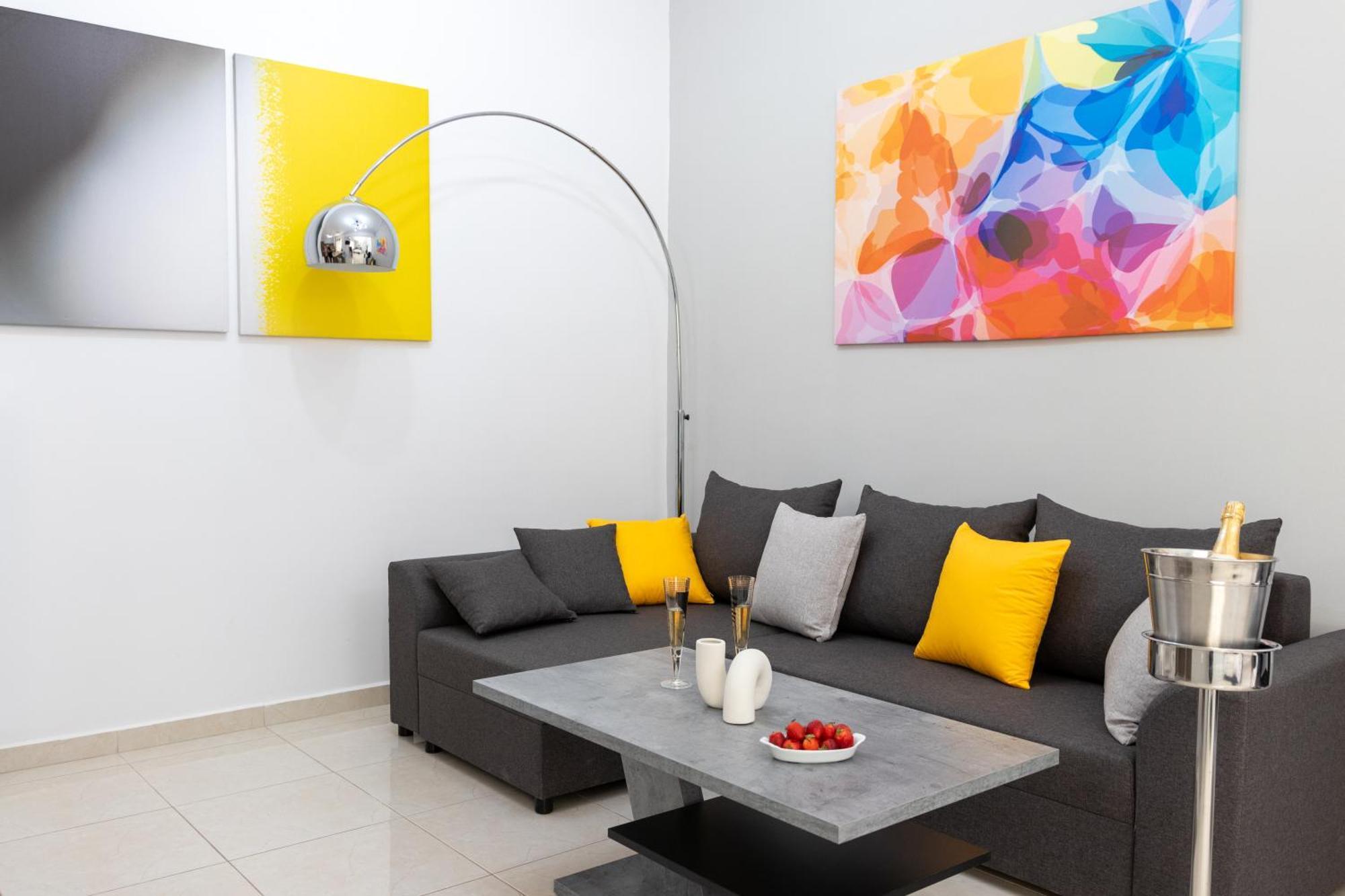 H4 Art Sparta Apartment Exterior foto